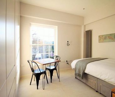 Studio to rent - Photo 1