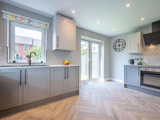 Pasteur Drive Studio 6 - Photo 1