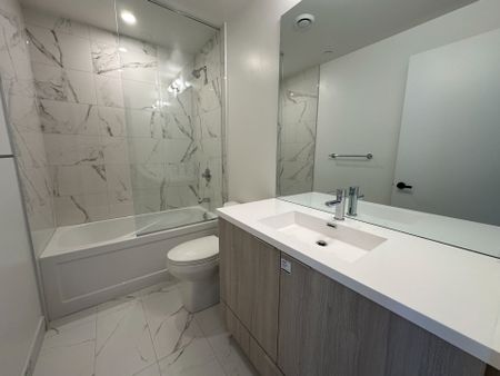 For Lease - 8 Interchange Way Unit# 3811, Vaughan, Ontario - Photo 3