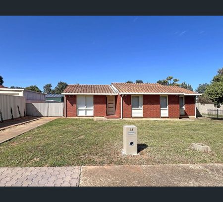 18 McEvoy Dr, Salisbury East, SA 5109 - Photo 5
