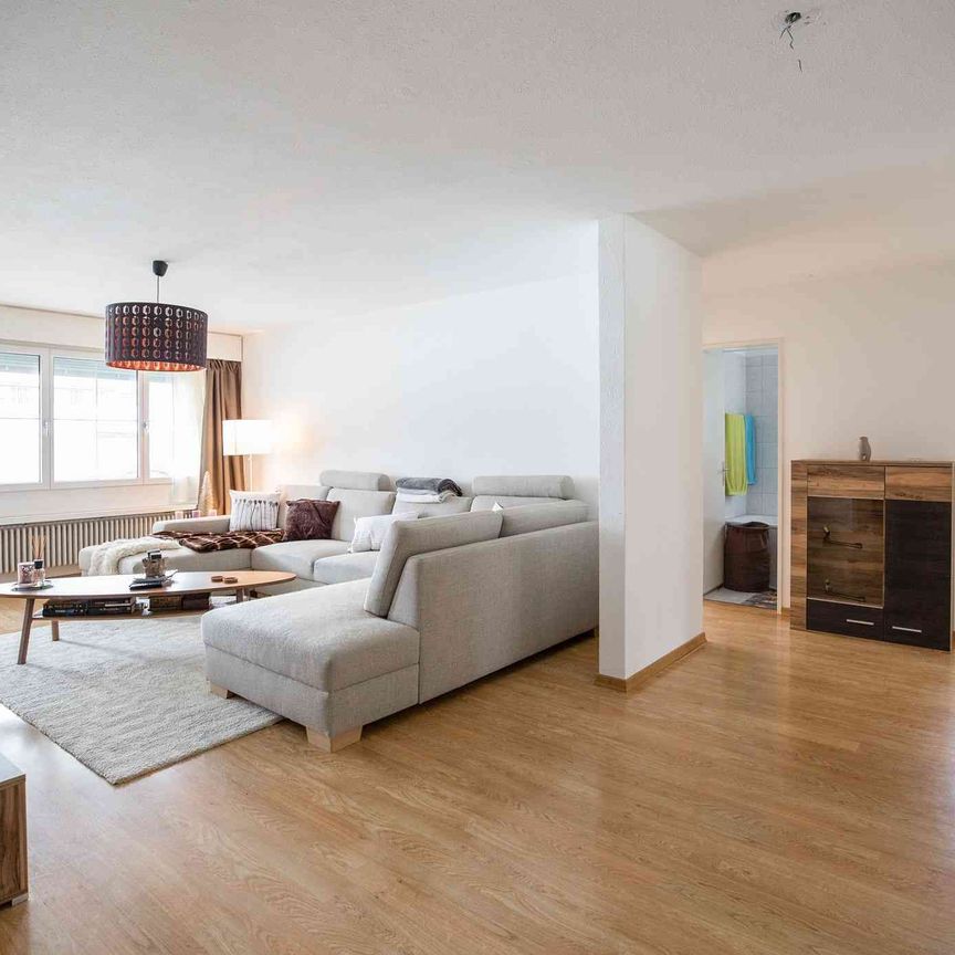 4.5 Zimmer, 100 m², 1. Stock - Foto 1