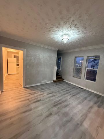 For Lease - 572 Oak Avenue, Windsor, Ontario - Photo 4