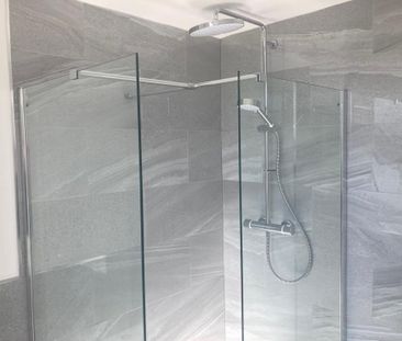 4 bedroom terraced house to rent - Photo 6