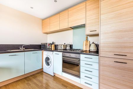 2 bedroom flat to rent - Photo 5