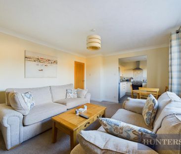 2 bedroom Flat To Let Total Size: 570 SQ FT - Photo 3