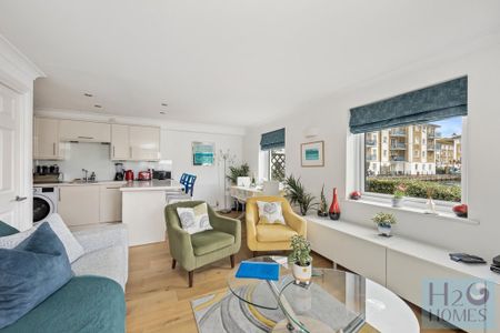 2 bedroom ground floor flat to rent - Photo 2