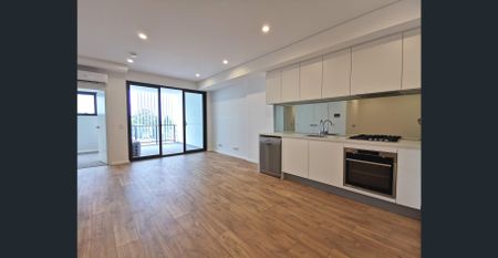 Comfortable Living in the Heart of Greenacre - Photo 2