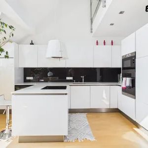 Exklusives Wohnen mit Weitblick - 4 Zimmer & 2 traumhafte Dachterrassen - Photo 2