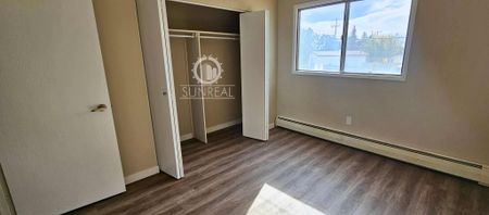 Alexo & Phoenix – 1 Bedroom - Photo 3