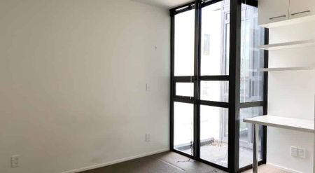 3 Bedroom Apartment in Forte - Photo 4