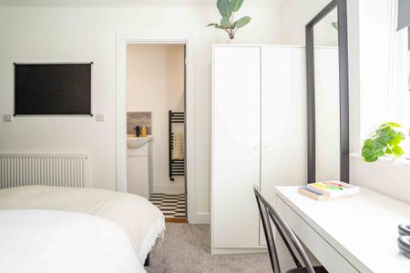 Cobbett Close #1 - Photo 4
