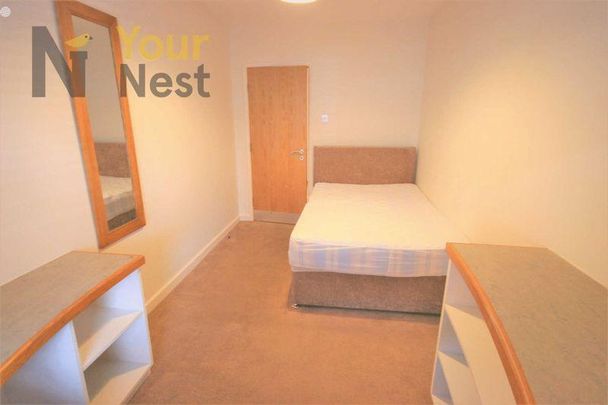6 bedroom flat to rent - Photo 1