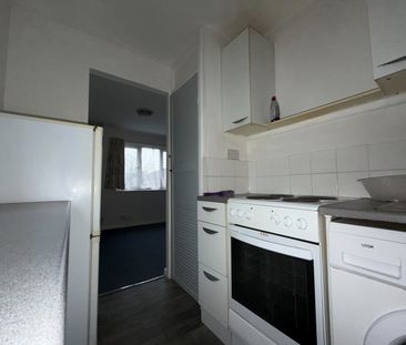 Limeslade Close, Fairwater - Photo 2