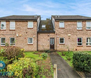 Helm Close, Snape Wood, NG6 - Photo 1