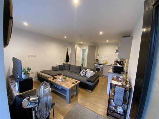 2 bedroom house to rent - Photo 1
