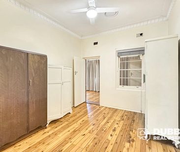 THREE BEDROOM HOME IN SOUTH DUBBO - Photo 4
