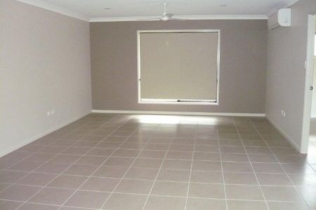 1A Zoe Court, Mount Louisa QLD 4814 - House For Rent | Domain - Photo 2