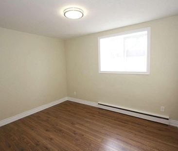 For Lease - 371 Elgin Court Unit# 1, Oshawa, Ontario - Photo 1