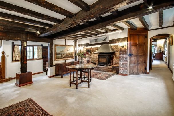 6 bedroom detached house to rent - Photo 1