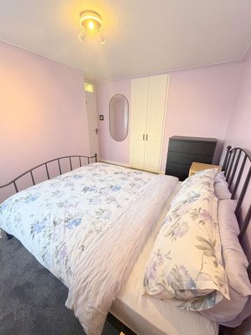 122 Avonmore Park, Lisburn, BT28 1NJ - Photo 5