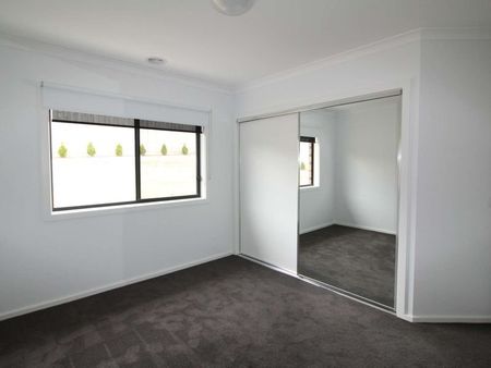 18 Aitkenside Avenue, Highton - Photo 2