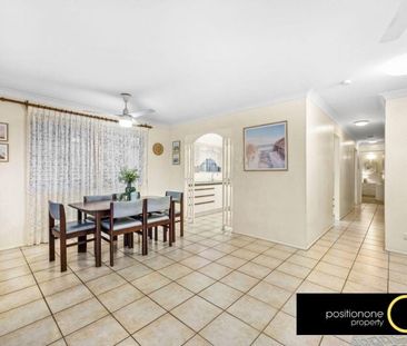 Move in before Christmas! Ideal location! - Photo 4