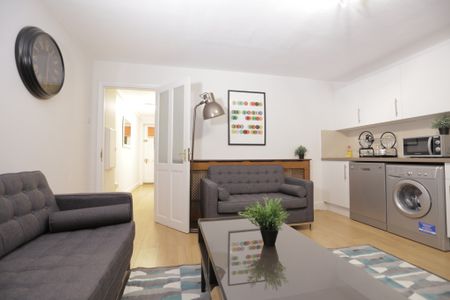 Windmill Lane – Room 3 - Photo 3