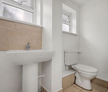 Luton Road, Chatham - Photo 1