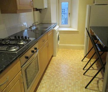 3 bedroom flat to rent - Photo 1