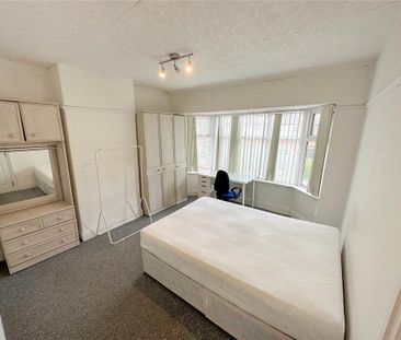 5 bedroom semi-detached house to rent - Photo 3