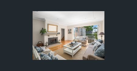 Superb family living in premium peninsula locale - Photo 5