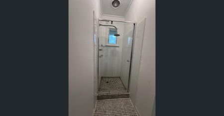 Charming family home in prefect location - Photo 3