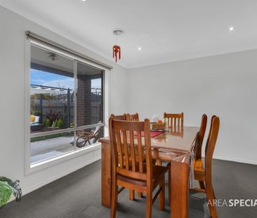 Perfect Family Home in a Quiet & Convenient Location! - Photo 2