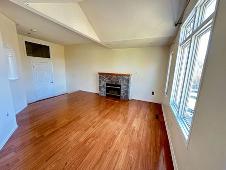 For Lease - 77 Forestgrove Circle, Brampton, Ontario - Photo 2