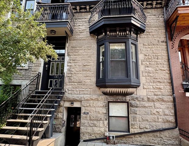 À louer / Maison à étages - Photo 1