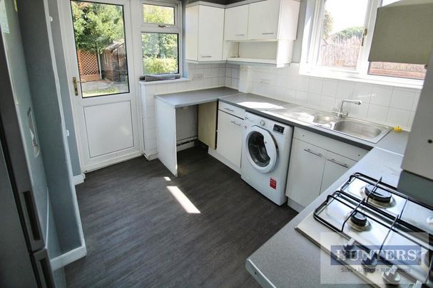 2 bedroom maisonette to rent - Photo 1