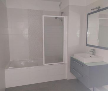 Location Appartement 1 pièce 30m² ANNECY LE VIEUX 74940 - Photo 2