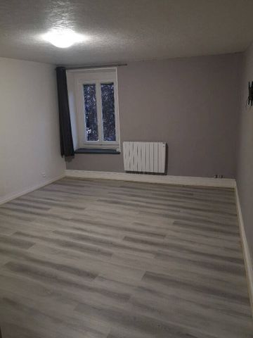 Location maison 5 pièces 155.95 m² à Saint-Maurice-de-Gourdans (01800) - Photo 4