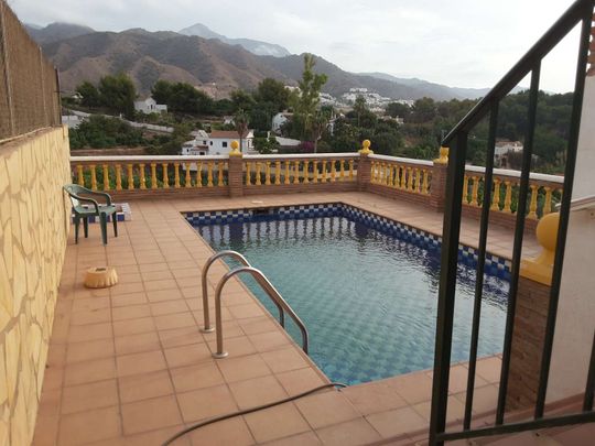 Long-term rental of a villa in Nerja (Exotic) - Photo 1