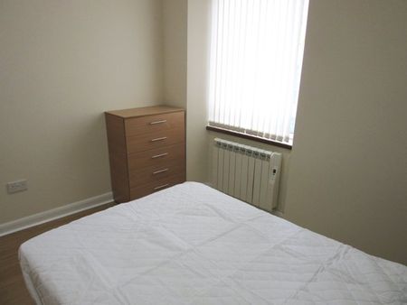 Flat A, 21 Menzies Road, AB11 9AX, Aberdeen - Photo 2