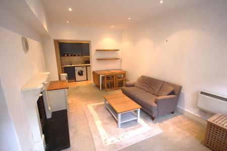 1 bedroom flat to rent - Photo 2
