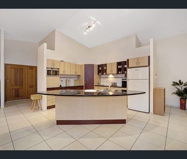 15 Calliandra Court, Mount Louisa - Photo 2