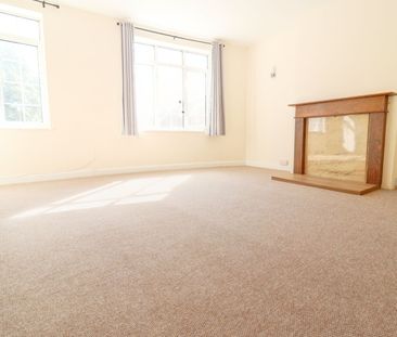 3 bedroom flat to rent, - Photo 4