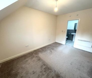 2 bedroom property to rent - Photo 4
