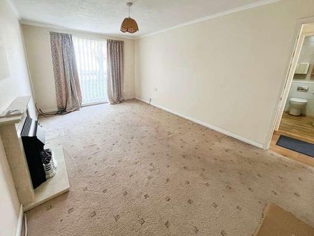 Alexandria Drive, Westhoughton, Bolton, BL5 - Photo 4