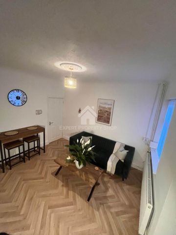 1 bedroom in a house share to rent - Photo 3