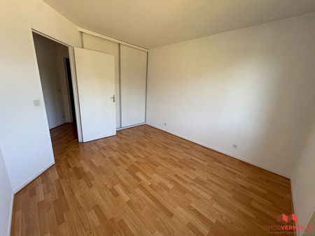 Location Appartement 3 pièces 70m² - Photo 4