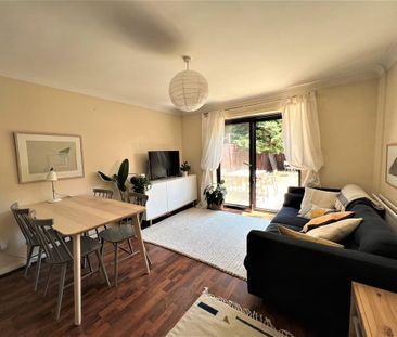 2 bedroom terraced house to rent - Photo 2