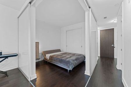 For Lease - 111 CHAMPAGNE Avenue Unit# 1908, Dows Lake - Civic Hospital and Area, Ontario - Photo 3