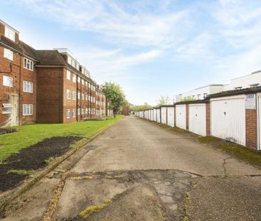 Granville Place, N12, London - Photo 4